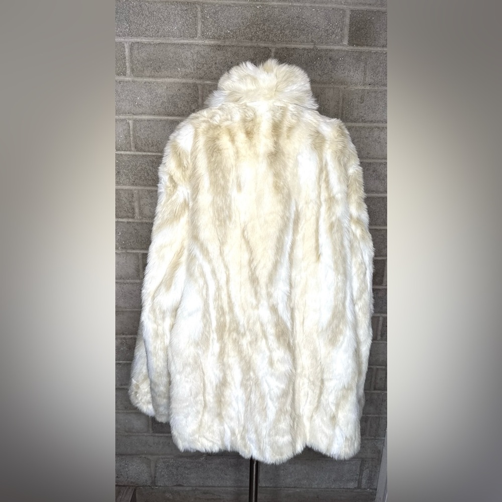 Donna Salyers Fabulous-Furs Ivory Faux Fur Coat Women’s 3X Plush Winter Jacket - Picture 8 of 13